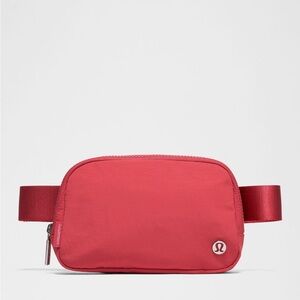 NEW LULULEMON BELT BAG DESERT RED